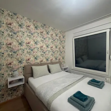 Park Apartment